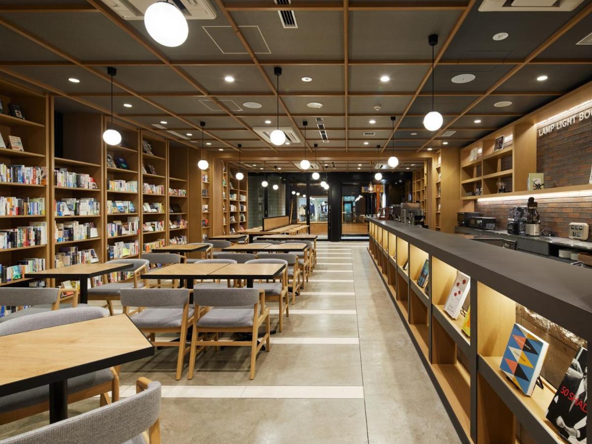 Lamp Light Books Hotel Sapporo Ngoại thất bức ảnh